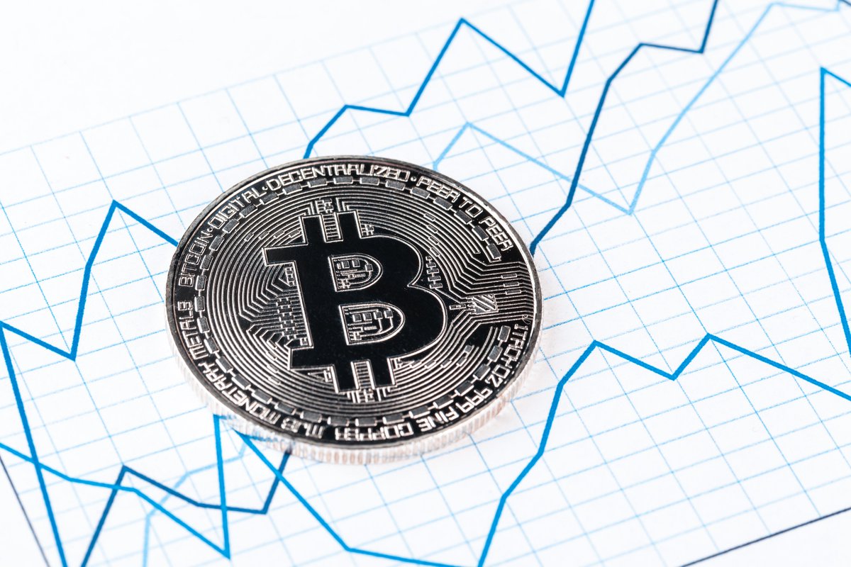 Appadia's tweet image. Bitcoin is as its lowest after 18 Months. So now is the best time to invest🤑📈

If you wanna know the 3 reasons that caused the drop📉📈

Read more here: bbc.in/3xQ9LIa 👈

#Bitcoin #Crypto #Drop #CryptoWinter