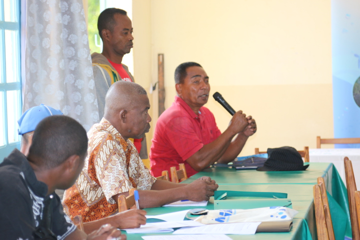 LMMAMada's tweet image. 16 juin 2022 : Toujours dans le cadre du #CongrèsMIHARI Sud, la réunion des présidents des communautés LMMA. Les 35 présidents venant des LMMA de la région Atsimo Andrefana ont entamé la seconde journée de la “Réunion des Présidents” 💪