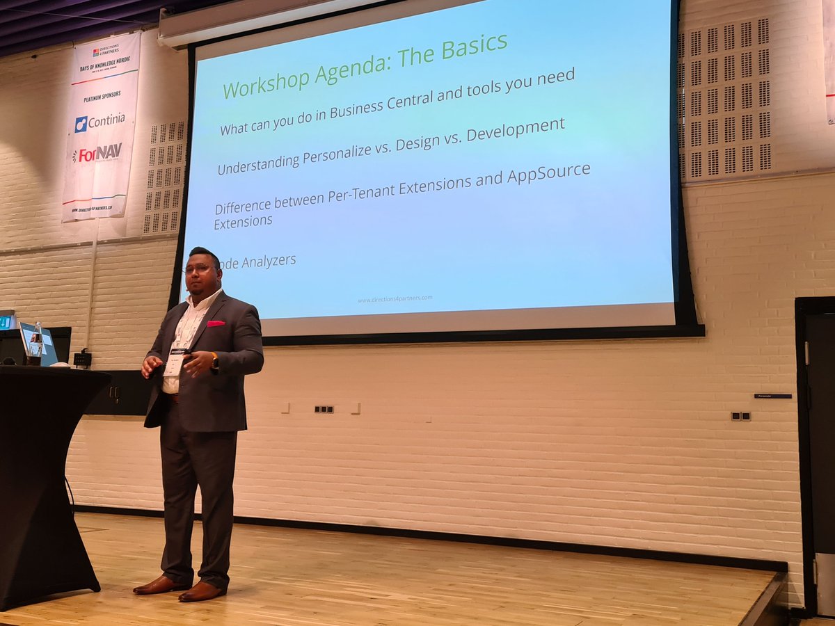 JeremyVyska's tweet image. AJ laying out the framework for his session on #msdyn365bc AL basics  at #daysofknowledge.