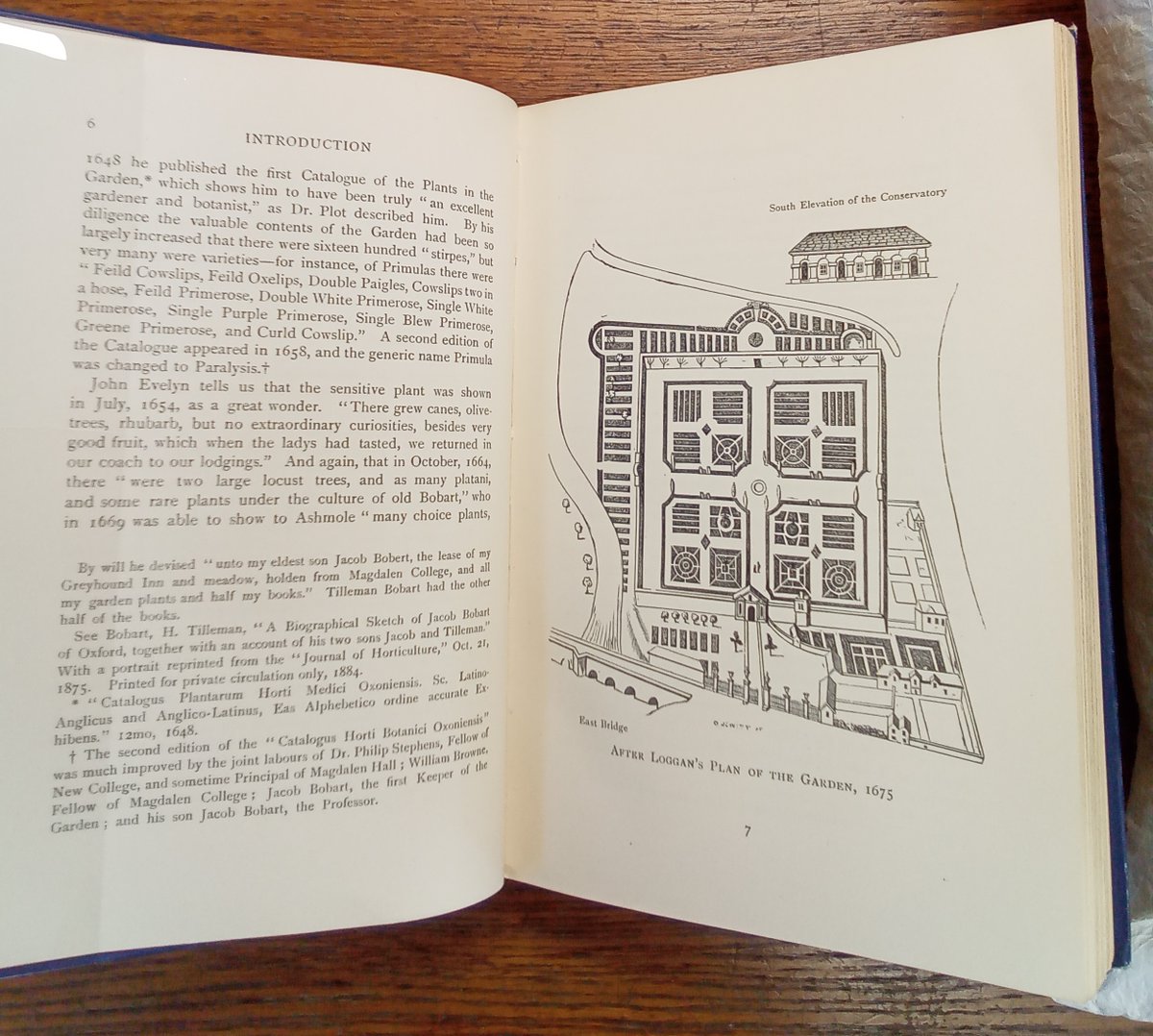 ‘S. Hilda’s (garden), with its waterway and views of Merton and within sound of all the bells, is, I think, the loveliest’ - E S Rodhe, alumna

We agree - especially today!

Find out about the garden’s history in our display in South Foyer or here: st-hildas.ox.ac.uk/content/oxford…