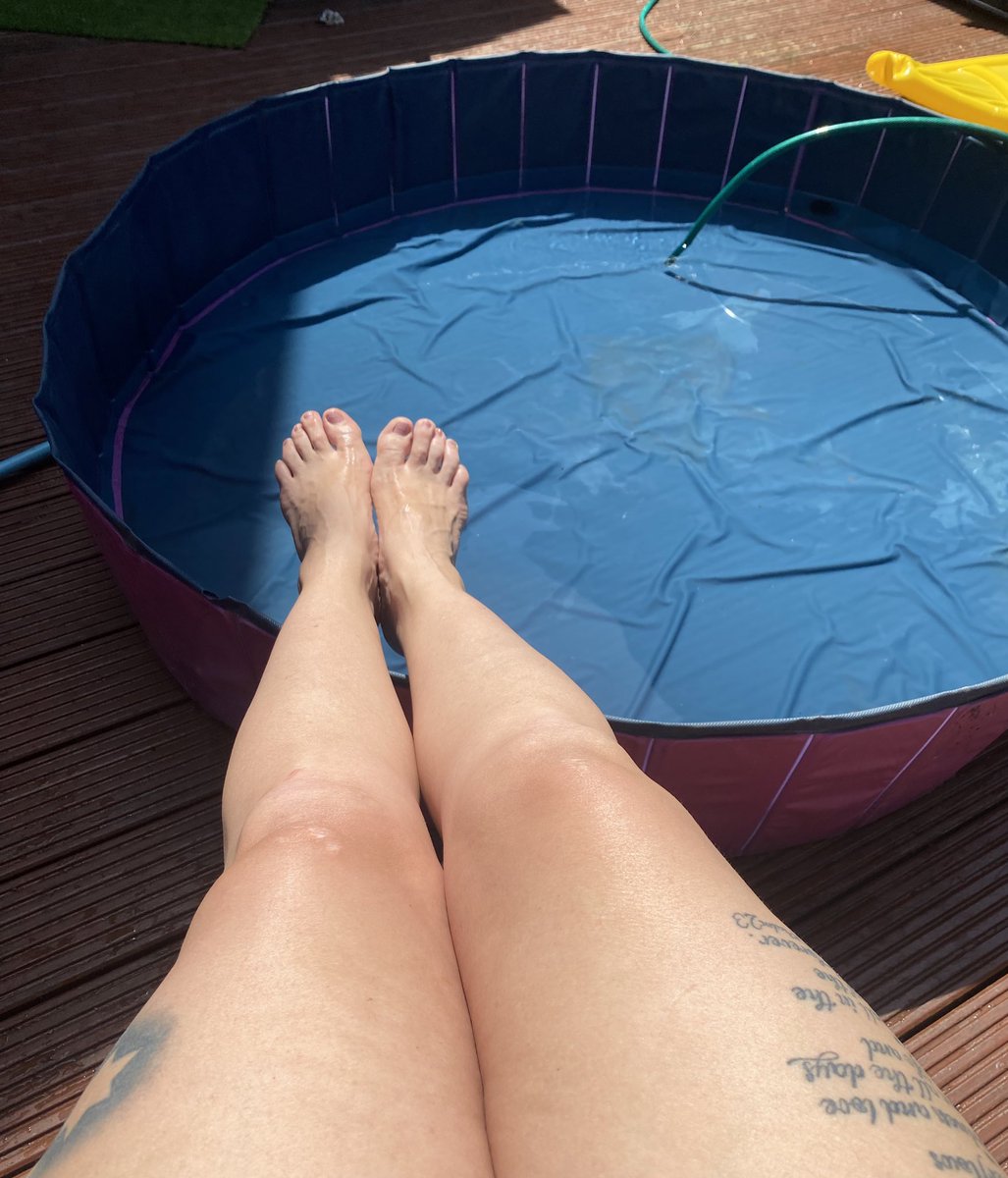 👣👣 🇬🇧 Weak4MyFeet 🇬🇧 👣👣 tweet media