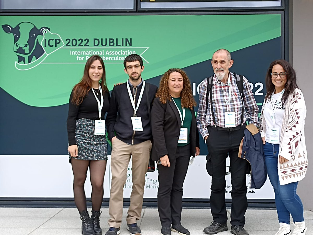 neiker_BRTA's tweet photo. 🐄#SanidadAnimal: en Dublín, participando el XV Congreso Internacional de #Paratuberculosis, una de las enfermedades con mayor impacto en #ganadería, principalmente en #granjas de #vacuno. https://t.co/WO25uW7vDq