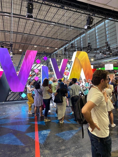 Bonjour à tous ! 😉

🔔C’est le troisième jour de la VivaTech … et H24 est toujours présente au stand K22 !✨

Venez nous rendre visite ! ☺️

À très vite 😉

(Ps : Faites vite l’aventure se termine bientôt 😢 )

#vivatech2022 #innovation #tech #startup #santé #medical #paris