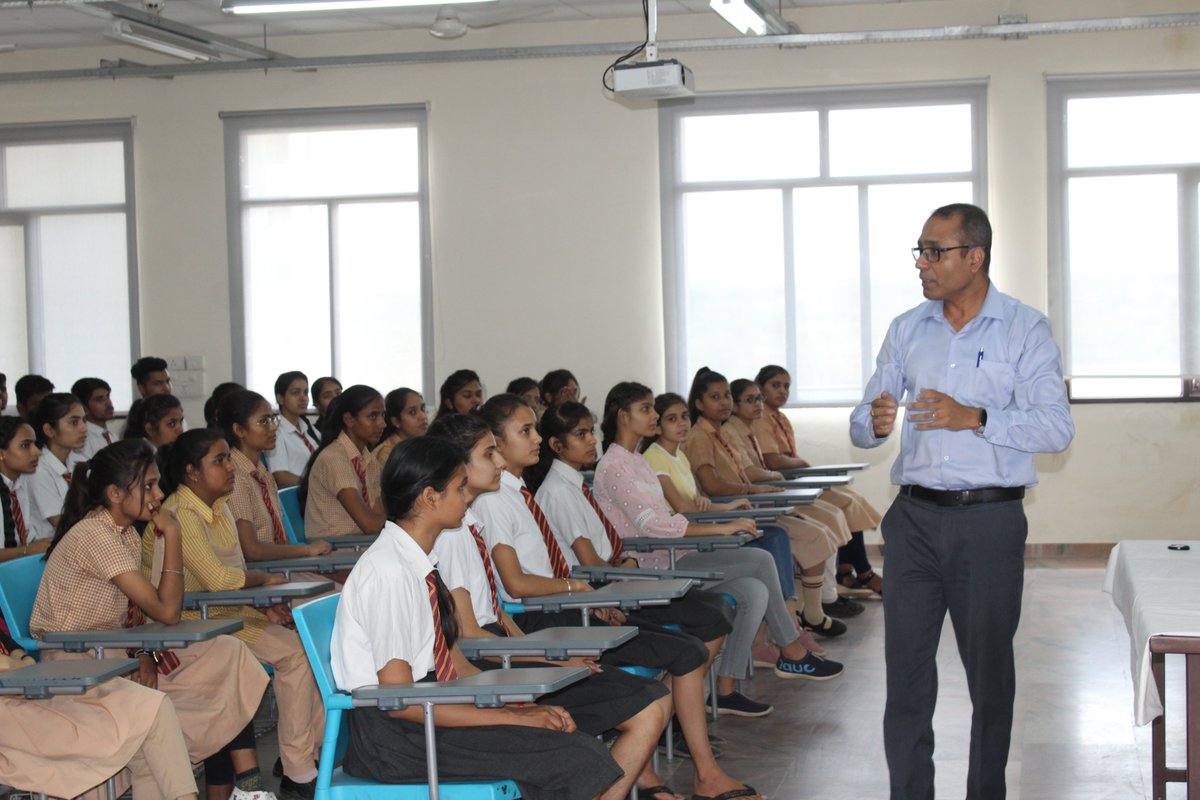 BVoc10's tweet photo. Participate in our Community Outreach Program and Experience #BSDUJaipur Today for a Better #Tomorrow.
Fill out this form to join our Experience #BSDUProgram or Invite #BSDUExpert to your institute 👉 https://t.co/xv1avhTGua
We just finished one with the New Sunrise School Jaipur https://t.co/oCSISndBSx
