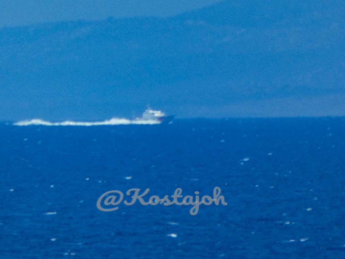 kostajoh's tweet photo. ΤΩΡΑ: Σκάφος της Τουρκικής Ακτοφυλακής (Kaan 33)κινείται με μεγάλη ταχύτητα νότια στο στενό Χίου-Τσεσμέ.
#hcoastguard https://t.co/BUbkh0lrbq