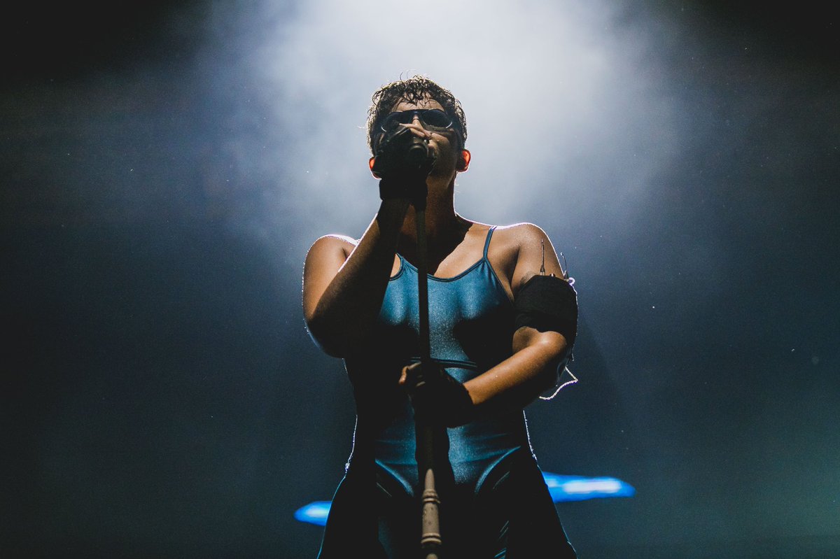 EnPlatea's tweet photo. Nina Delgado trae la #crónica sobre la primera jornada del #SonarDía 2022. No te pierdas sus impresiones sobre las actuaciones que disfrutamos ayer https://t.co/boDuYUJ3Le @SonarFestival @sonarplusd @tartarelena @NathyPeluso @Awwz_ #MsNina @Blood_Nina https://t.co/DGrFhXJk5q