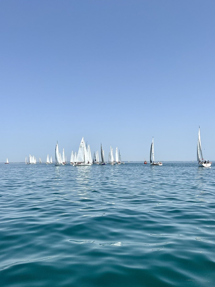 <a href="/ArmorCup/">ArmorCup</a> top départ de cette 23ème édition ! Soutien à l’équipe #Hmembiens constituée de collaborateurs <a href="/orange/">Orange</a> en situation de handicap. Suivez la course en direct : bit.ly/3zJB9Ja #ArmorCup2022