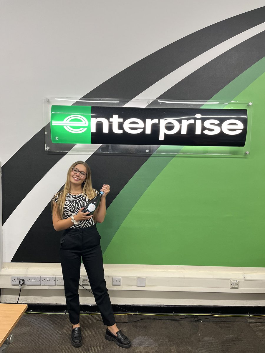 One year later and I’ve completed my internship with Enterprise🎉 The past year has been such a great opportunity and I have developed both personally and professionally more than I ever imagined. I can’t thank everyone I’ve worked with this year enough for all the support💚