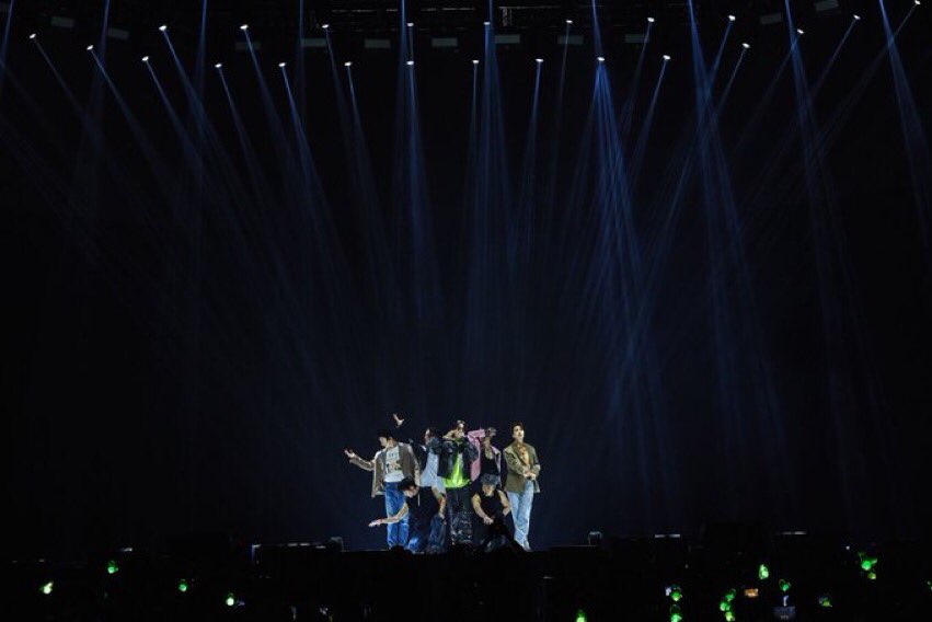 posiahgaseeee's tweet photo. That unforced chemistry has endeared millions of our fans to them.... "It's because we're different that we're able to fulfill what's missing and what we lack in each other," @YUGYEOM says

 #GOT7 https://t.co/U6sIuFJkgW