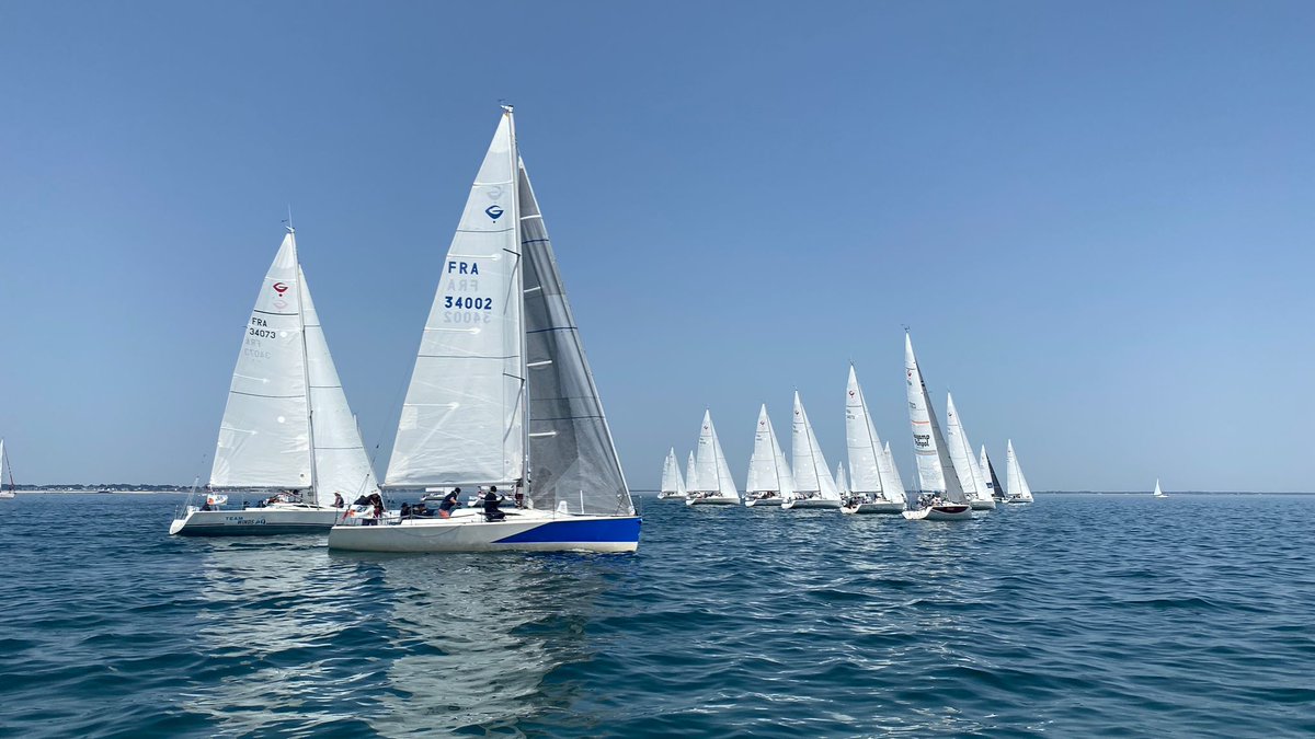 ArmorCup's tweet photo. Et c'est parti, 1ère course de l'#ArmorCup2022 😁😁👍🌞⛵ https://t.co/0SHuUQhNXc