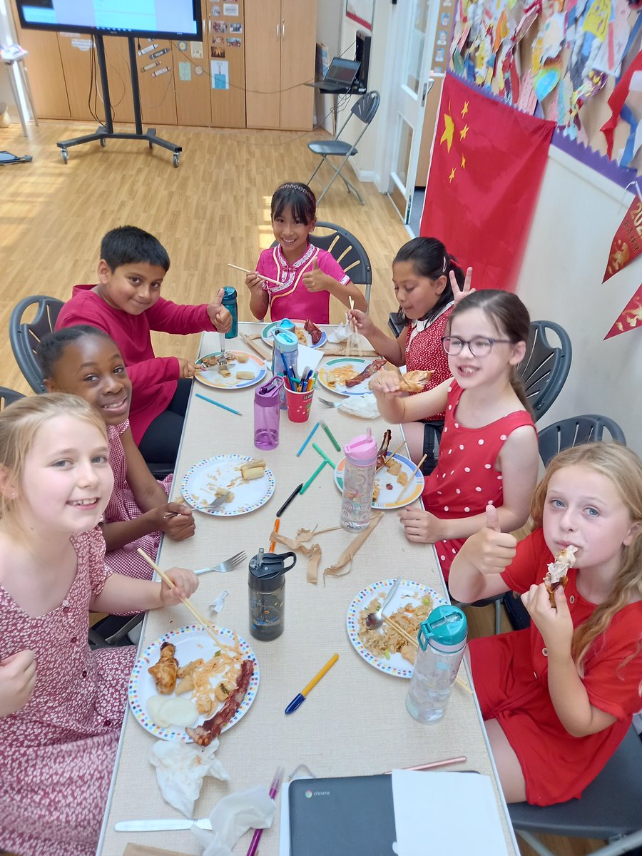 LEO Mandarin tweet media