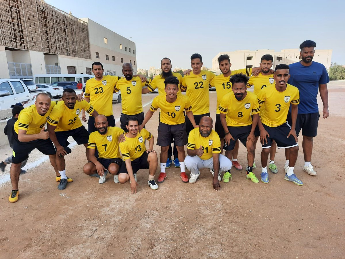 aldhayan1417's tweet photo. انتهت المباراة
 بفوز فريق (حمد الفرشان وفهد الشهري) بالطقم الأزرق بخمسة أهداف

مقابل هدفين
لفريق (عبدالله الحسن و أحمد العقيدي) بالطقم الأصفر. https://t.co/Kr65iLwO8I