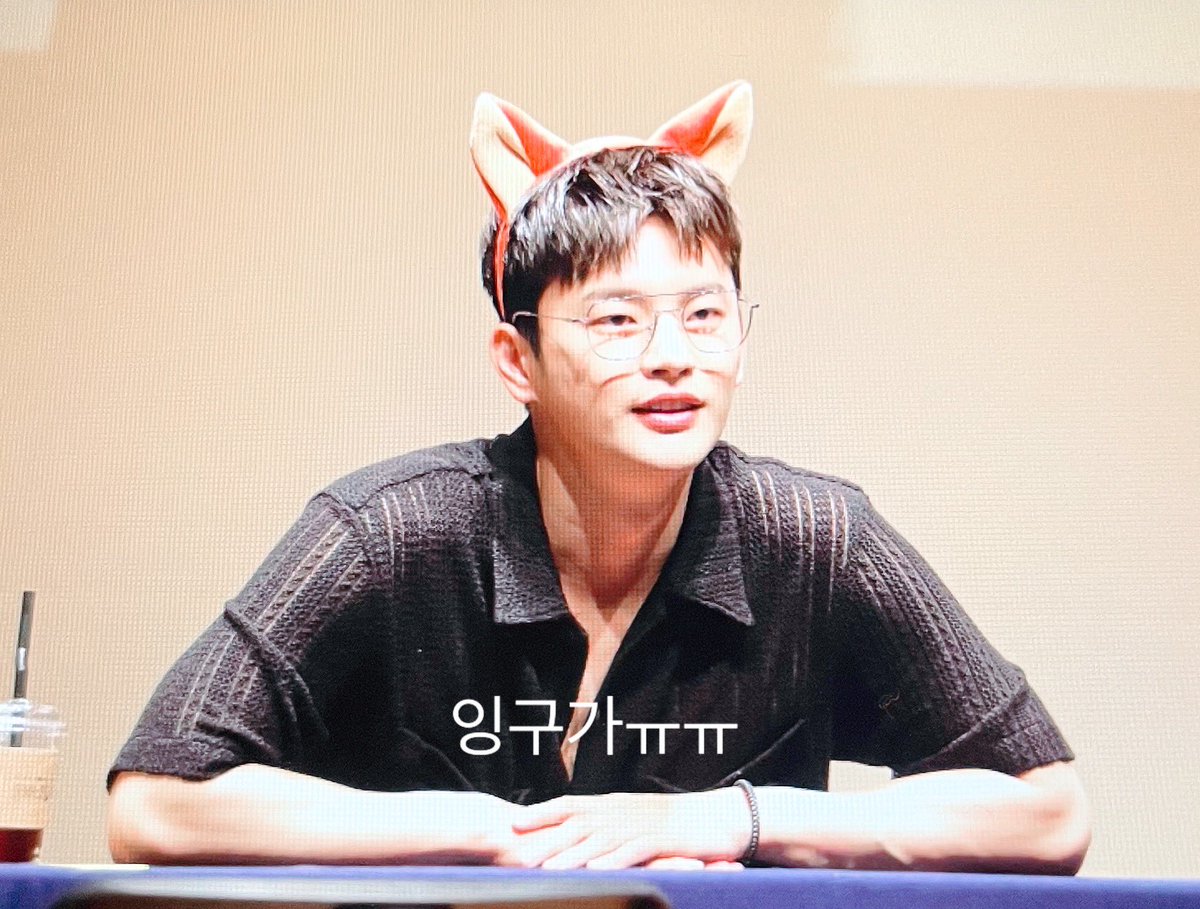 ingooga_TT's tweet photo. 220617 동자아트홀 팬싸인회 프리뷰

오늘 잉구기 넘 최고였어ㅠㅠ
내 채널 좀 봐주라고 얘기했어야 했는데
넘 떨려서 못 했다😂

#서인국 #seoinguk https://t.co/nuHBDM96yG