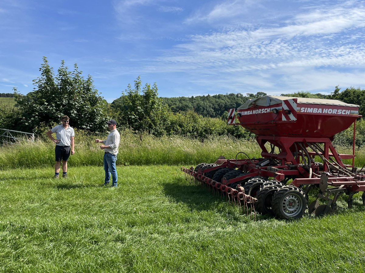 RebeccaFirth95's tweet photo. Great afternoon yesterday @MHFarmShop with @EdCTBrown Looking at wheat blends, beans &amp; oats,  nutrition, soil structure &amp; talking all things #regen
#regenerativeagriculture #healthysoils #SoilHealth @ssmsoilhealth https://t.co/90zxzuRkST