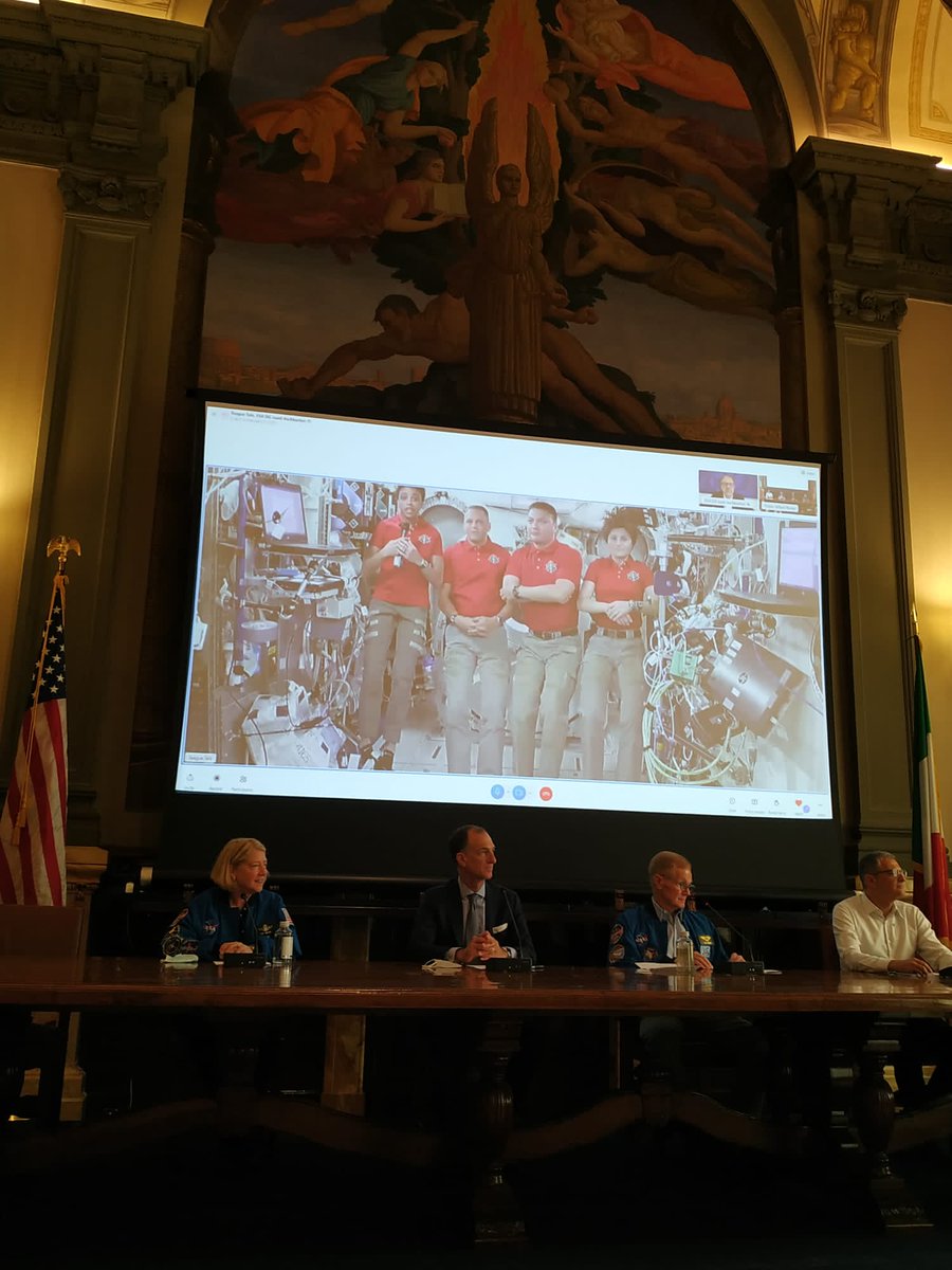 ASI_spazio's tweet image. Ecco la #Crew4 collegata con i rappresentanti di
@esa @NASA @AmbasciataUSA
LIVE: asitv.it/media/live