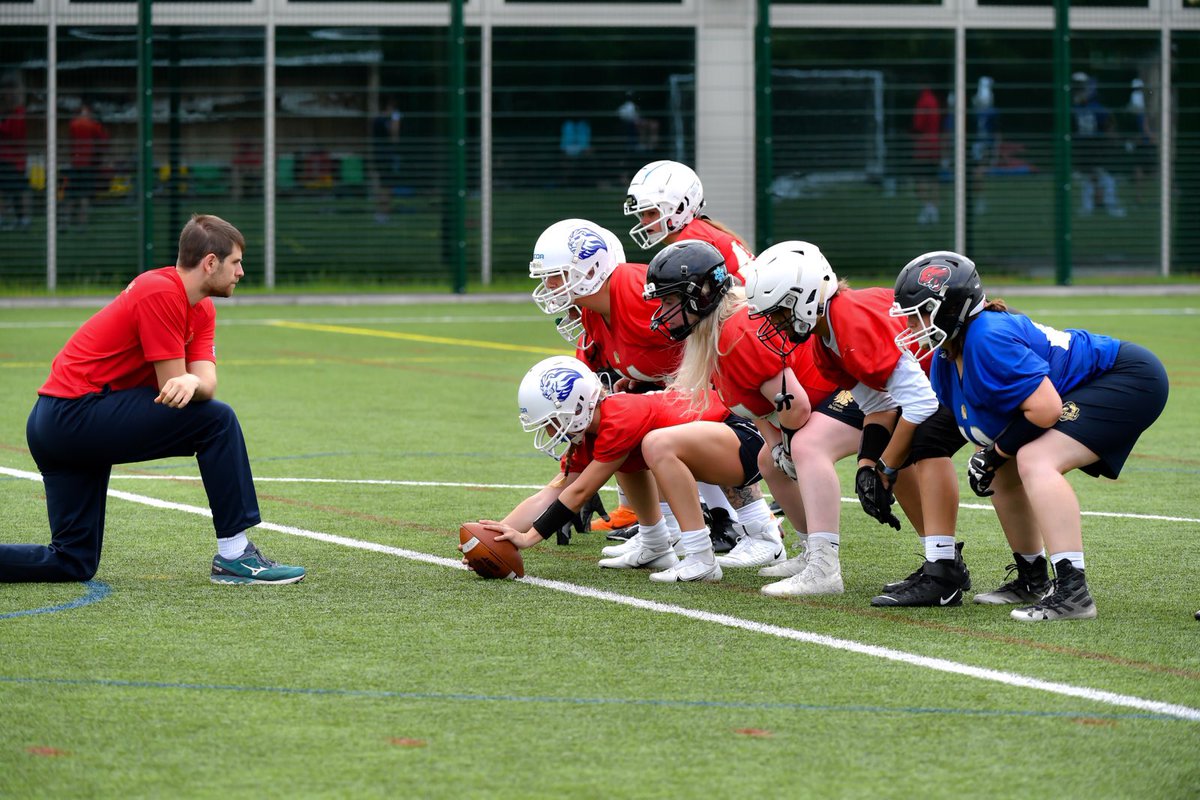 BAFAOfficial's tweet photo. This #FootballFriday weโre sharing just some of the snaps taken at GB Womenโs camps ๐ธ๐ check out the thread below!
Images taken by: gwimages
#footballfriday #britishamericanfootball #girlsofgridiron #gbwomens #femalesports
(1/3) https://t.co/53uLYrzWzm