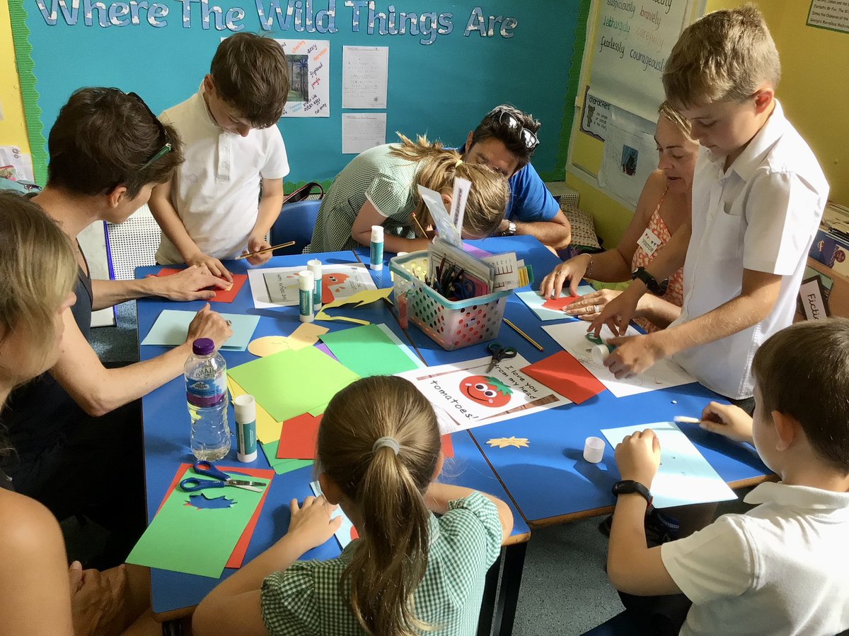 CSGSchool's tweet photo. More photos from our ‘Family Morning’ #FathersDay2022 #schoolcommunity #DiamondClass https://t.co/i50rpR7gcS