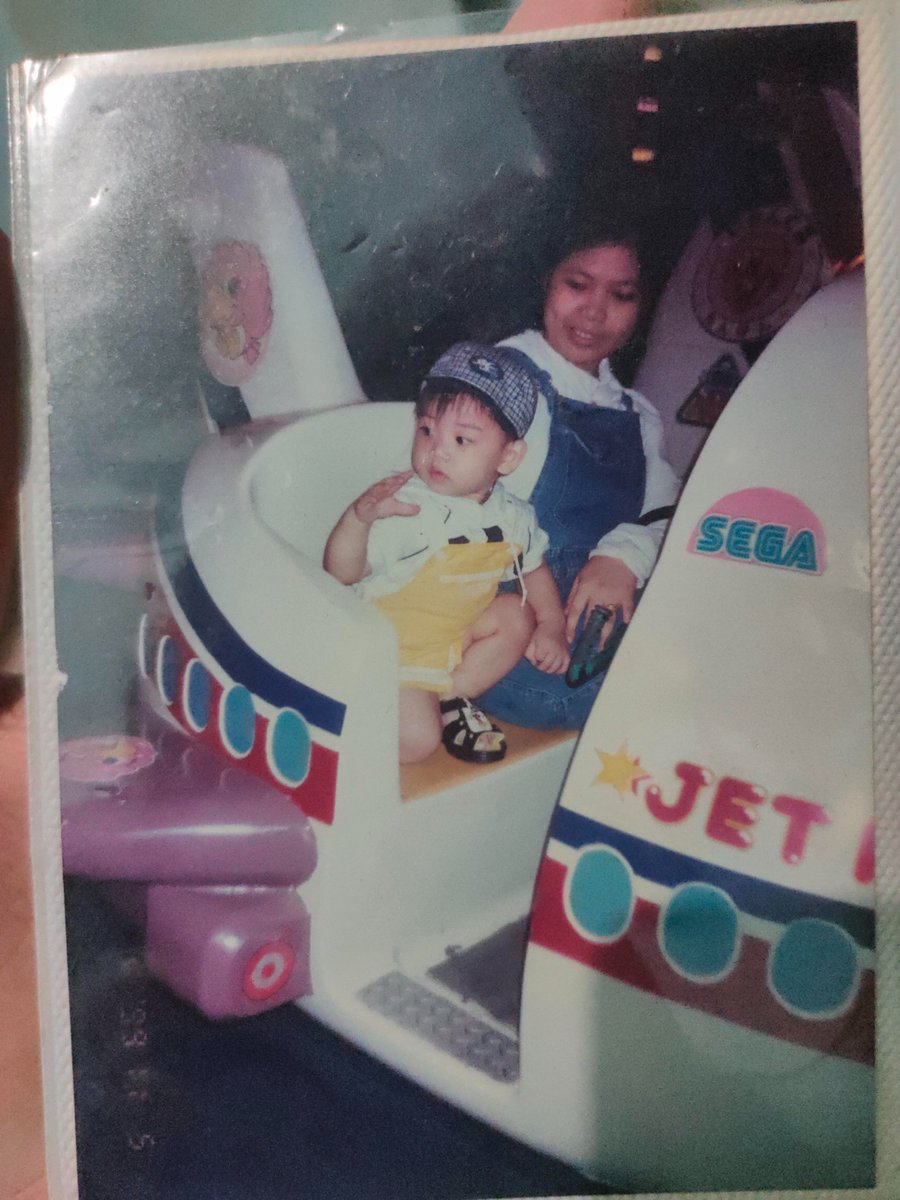KazDontCare's tweet photo. @WitUPGWh1uKBZ1r hello di you know who is this in the picture i am looking for my dad https://t.co/jwsXKe3fAV