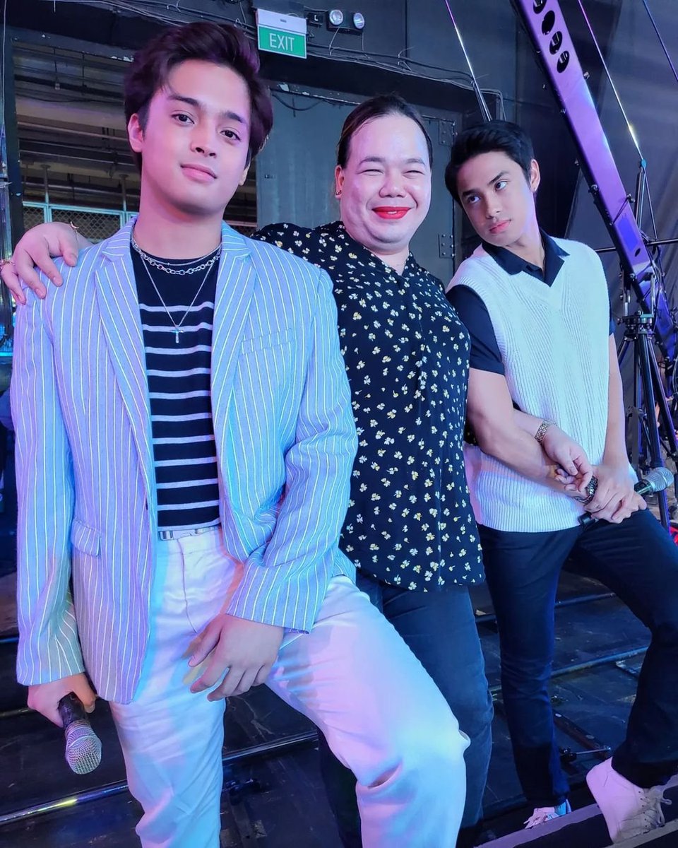 DonBelleOFC's tweet photo. |IG| @.darla posted photos of Donny Pangilinan with her and KD Estrada

🖇️: https://t.co/iOJxQRvSwT
🖇️: https://t.co/UyCszuru7x

#DonnyPangilinan 
#DonBelle | #DONBELLEmpire https://t.co/yeoRMNptk9