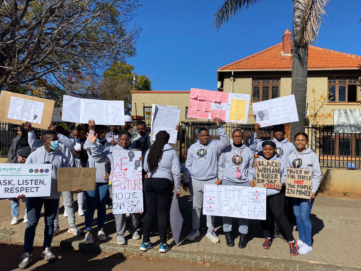 NMCF_SA's tweet photo. Our Youth Leadership Programme team, together with our #EfengBacha members were part of 94 other organisations who marched to Union Buildings on #YouthDay to hand over a memorandum to the President.
The Youth are calling on Government to combat unemployment. #YouthParade https://t.co/EwPyDaKec6