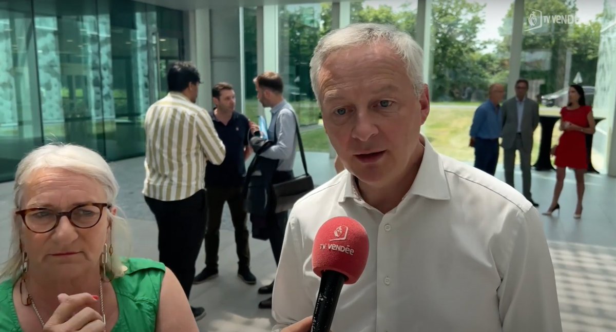📺 Retour sur la venue de <a href="/BrunoLeMaire/">Bruno Le Maire</a> hier aux Herbiers, à la rencontre des chefs d'entreprises, des acteurs du monde économique et du monde associatif.
👉 youtu.be/1dsZ4tlkoDI
<a href="/TVVendee/">TV Vendée</a> #avecvous @LaREM_Vendee