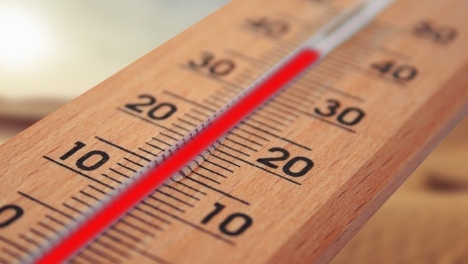 3CatInfo's tweet photo. Més de 30 graus a l'aula: #senscouenelsfills denuncia els efectes de la calor a l'escola https://t.co/puDtUTS70e https://t.co/pv90o2dtP0
