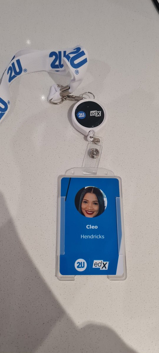 Cleotammy's tweet image. June 2022 = New job and new relationship status 🥰 thank you Lord!