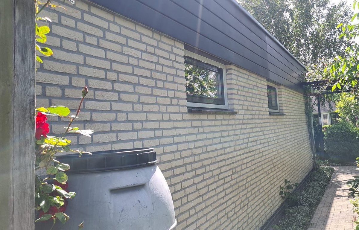 DeMoedtGevels's tweet photo. In Naaldwijk hebben we recent deze bungalow aan de Opstalweg opgeleverd.
Een mooi resultaat!

#demoedtgevelspecialist #demoedt #gevelspecialist #gevelreiniging #gevelrestauratie #voegwerken #stoomcleanen #naaldwijk #westland https://t.co/10zISXEVJB