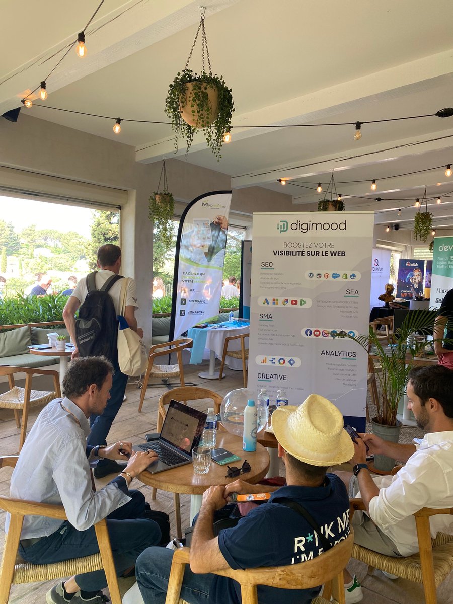 digimood's tweet photo. Le #SEOCAMP c'est maintenant ! Retrouvez nous directement sur notre stand et participez à notre jeu concours pour remporter votre pack #digisummer #summercamp ☀️ https://t.co/ndVNj14Gek