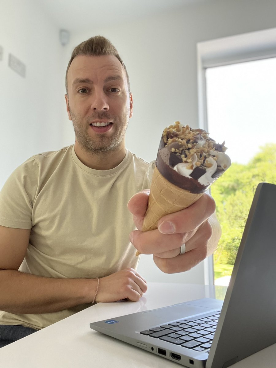 This is it. The last day of the UK summer 2022 and I’m here to make the most of it!🍦