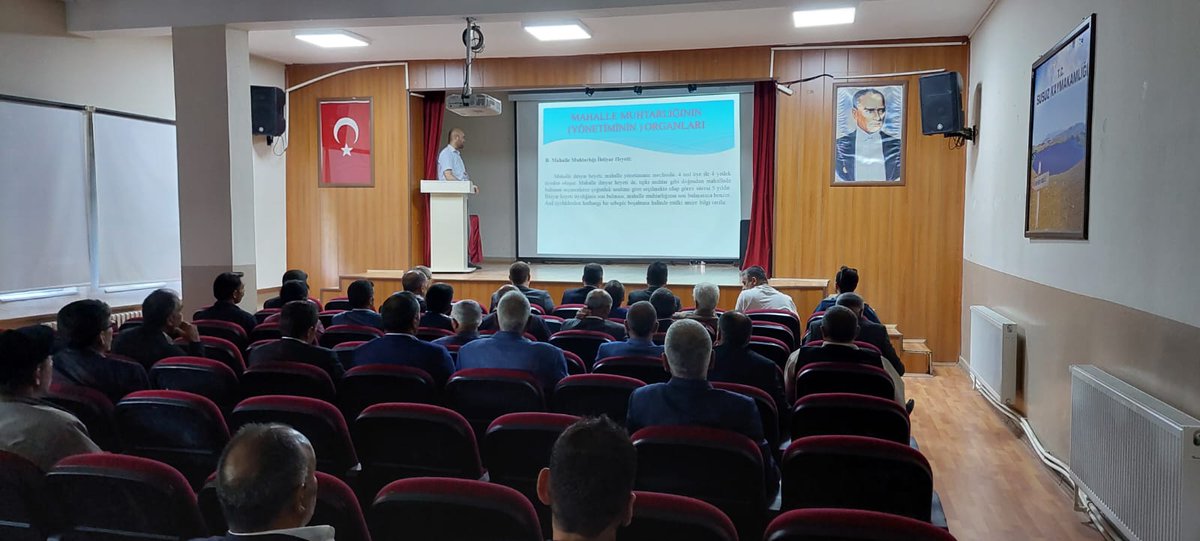 AdemBalc12's tweet photo. 2022 Susuz İlçesi Mahalle Muhtarları Bilgilendirme Toplantısı  Susuz HEM 'de muhtarlar ve degerli  katilimcılar ile  gerceklestirildi. @KarsValiligi @SUSUZKAYMAKAMLK
@onuryilmazer_ @aagabeyoglu
@BlentZengi1  @AdemBalc12 @susuzhem @susuzilcemem https://t.co/qk2cJzt0Mt