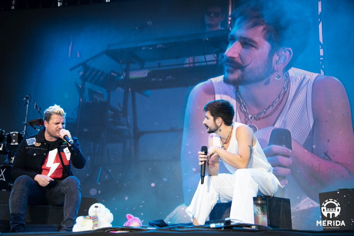 ayto_merida's tweet photo. 🎶🎵 Mérida vivió ayer una noche histórica al reunir en un mismo concierto ante más de 14.000 personas a los cantantes @CamiloMusica y @_danielmartin_  en el Estadio Romano José Fouto https://t.co/PswWvhZRpm
