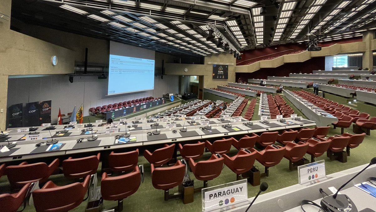 It's the last day of #BRSCOPs!

Delegates, observers, and the Secretariat are giving the last push to ensure that the #GlobalAgreements work for a #HealthyPlanet.