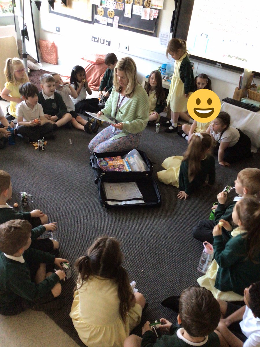 bedford_f2's tweet photo. F2 enjoyed looking through the ‘Travelling Suitcase’ from @CentreDeen We read ‘My Name is Not Refugee’ and ‘Hamid’s Story’ 🧳 #UW https://t.co/3B3KDQFf4J