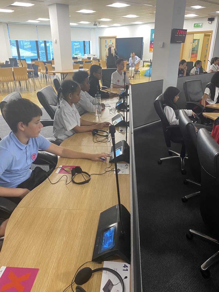 MSPSMissBogue's tweet photo. Year 5 visited the Senedd yesterday. We enjoyed exploring and learning about the building and then had a real life debate about anti-racism and if the children felt like enough was being done. I was very proud of their articulate arguments! @SeneddWales https://t.co/YtSCEecdsX