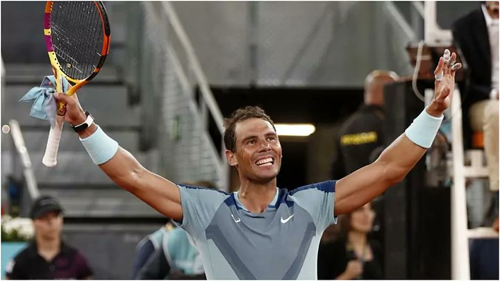 PlataformaMill1's tweet photo. EL #Tenista RAFA NADAL @RafaelNadal, ha sido distinguido con la GRAN CRUZ DEL MÉRITO NAVAL, con distintivo blanco por su valor de superación y representar los Valores de las #FFAA. #Concedida por el Consejo de Ministros a propuesta de la #MinistraDeDefensa https://t.co/SJJGAWuRsI https://t.co/U3q2lMeJsy
