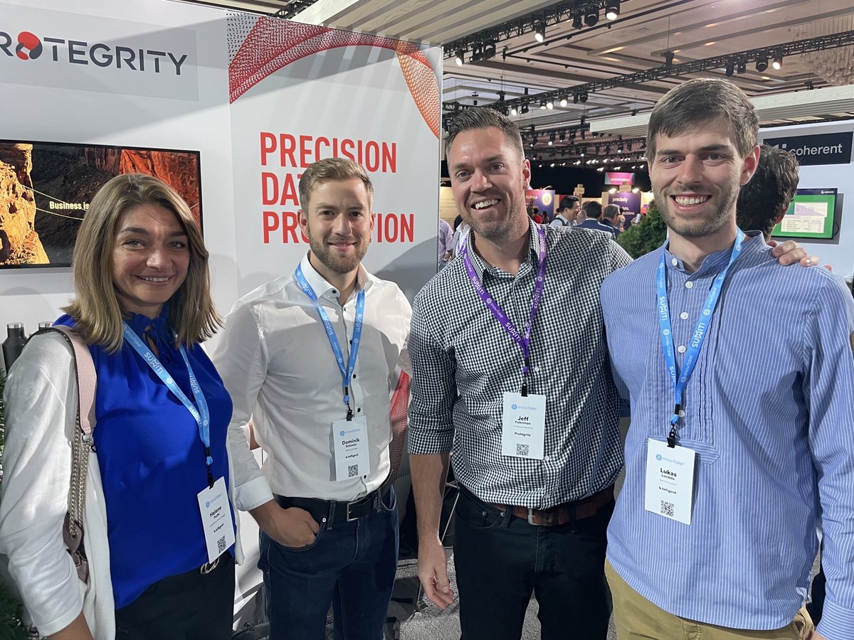 🚀 4 days data conference in Las Vegas! Our colleagues, Lukas, Dominik and Helene are, still excited and fascinated by the inspiring #snowflakesummit.