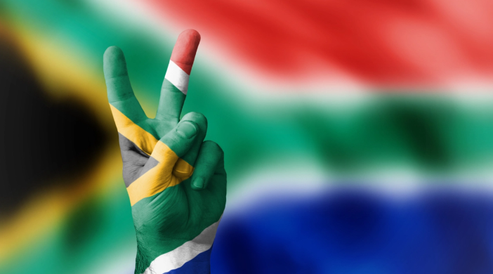 Nft2Alpha's tweet photo. ���#funfacts About 22% of South Africa’s adult population, or 7.6 million people, are #cryptocurrency investors, discovering by Kucoin cryptocurrency exchange.

#cryptocurrencies #BTC #bitcoins #Ethereum #CryptoNews #CryptoMarket #Web3 https://t.co/Uc9bZIzJoC