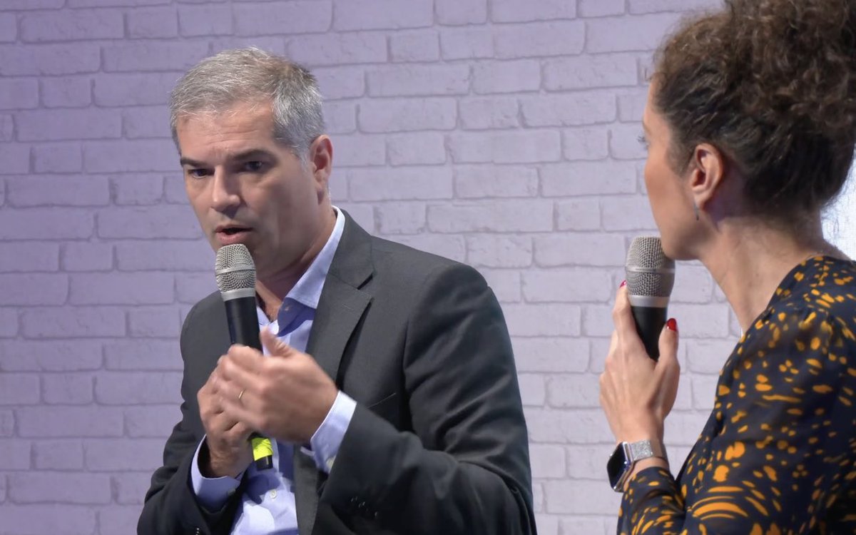 DinisOrlane's tweet photo. According to Olivier Bogillot, President of @SanofiFR, « when you talk about modernization, obviously you talk about digitalization ». 

#MBADMB #VivaTech #Microsoft https://t.co/ZUaQ1ueF6s