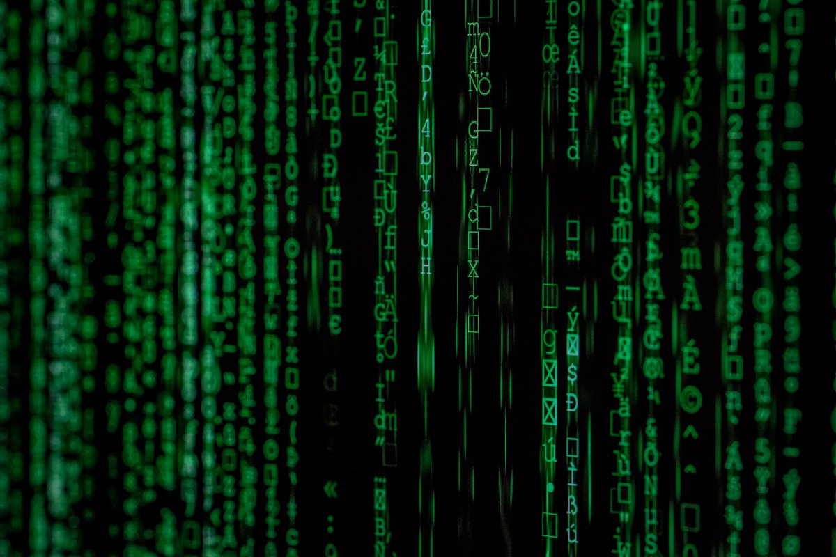 MetaChatClub's tweet photo. Privacy has always been valued by users, especially on social media.

In Web2, there are frequent accidents of information leaking, because the centralized platform controls the user's data and content.

Based on blockchain, MetaChat allows users to control their own data. https://t.co/lpiNbWoaiN
