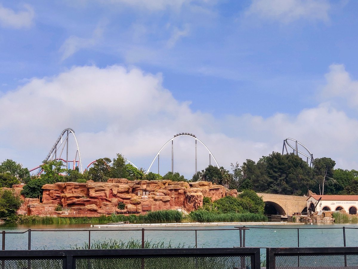 thejoysequence's tweet image. Port Aventura is beautiful and Red Force is stunning but is it an unpopular opinion that I think Silver Star is way better than Shambhala!?