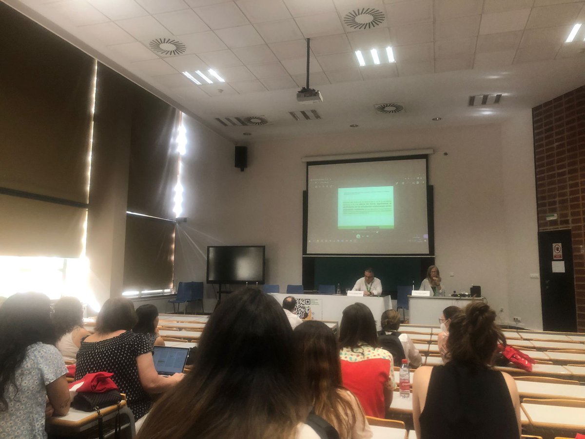 RedRute's tweet photo. Aprendiendo sobre qué aprende la juventud a través de las pantallas con @mtrpessoa @jute2022 https://t.co/YOaJwisqZp