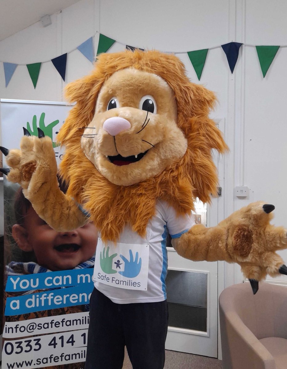 Hey <a href="/BBCSouthNews/">BBC Hampshire & Isle of Wight</a> <a href="/itvmeridian/">ITV News Meridian</a> tomorrow about 30children and their families are walking a Mile in wellies filled with jelly at riverside park Southampton to raise money for <a href="/SafeFamiliesUK/">Safe Families UK</a> fancy covering the story?