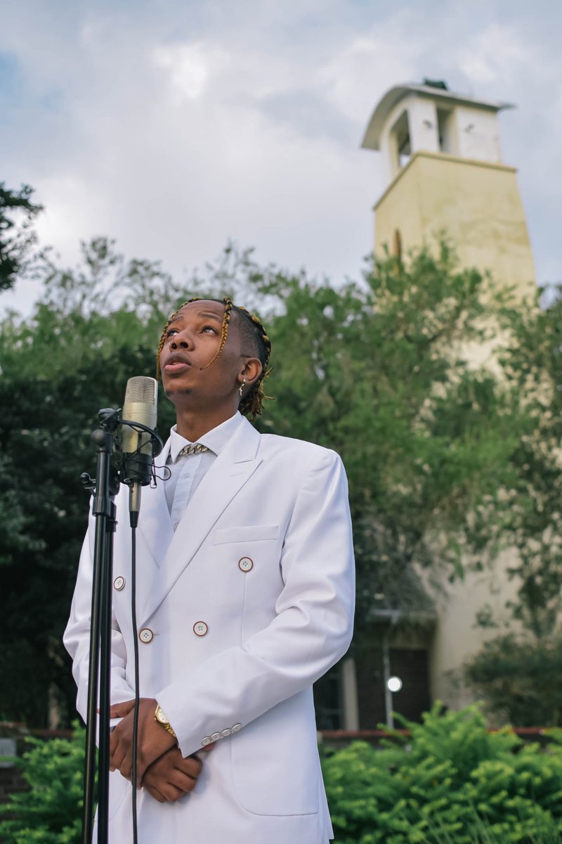 SizzleRSA's tweet photo. For this Father’s Day I had to shoot something special for my late dad, video dropping Sunday🤍🕊
The song is available on all streaming platforms worldwide: https://t.co/1E3knQhkGf
Dressed by: Influence
Shot by: @Brzyeastlondon
#LetterToPops #VIBESnFEELS https://t.co/3rpG1Bx4Uq