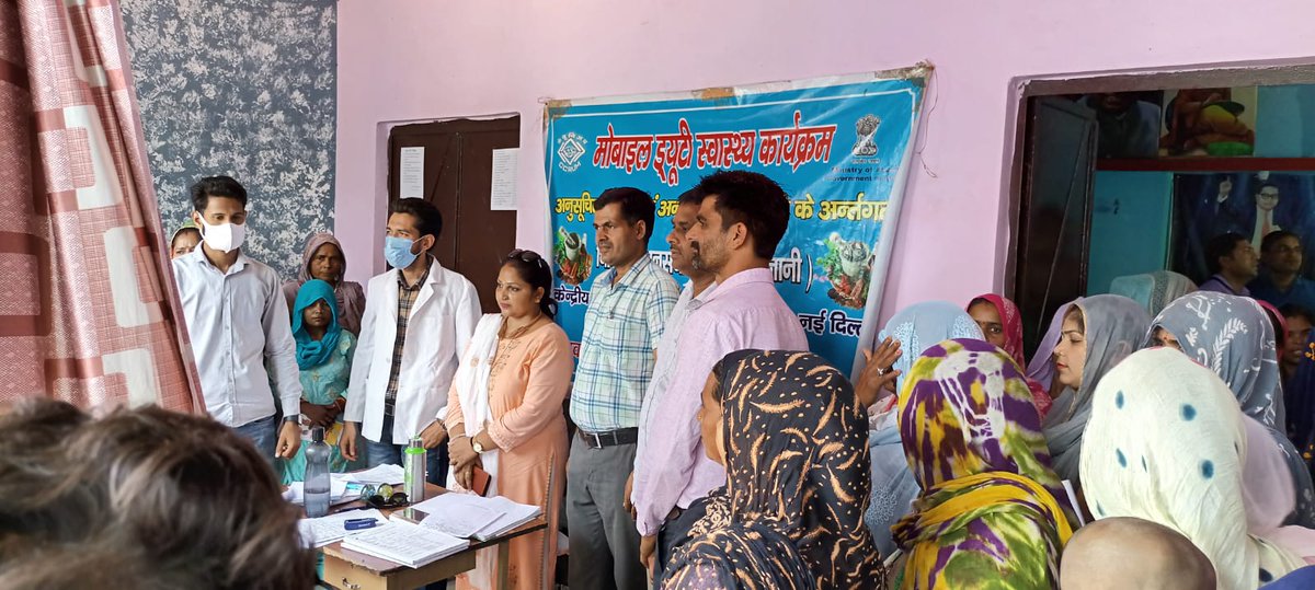 OxfamIndia's tweet photo. . @OxfamIndia &amp; Dattopant Thengadi National Board for Workers Education and Development (DTNBWED) organised two-day program for informing Dalit women about various labor welfare &amp; social security schemes by govt in Meerut district. Key officials from district admin were present. https://t.co/dKJr5g6mZV