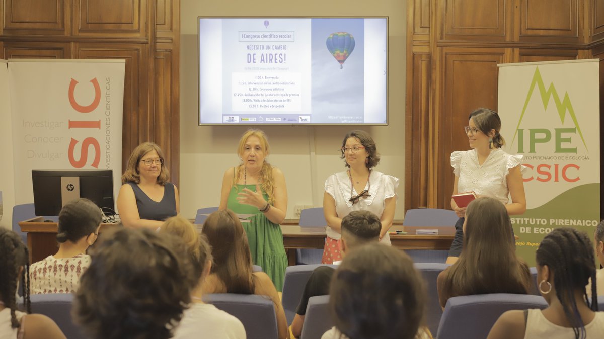 IPEcambioaires's tweet photo. Todavía con la resaca del I congreso científico escolar que celebramos el miércoles, compartimos en este hilo algunas imágenes de la jornada.
📸 https://t.co/lpdISzZPco