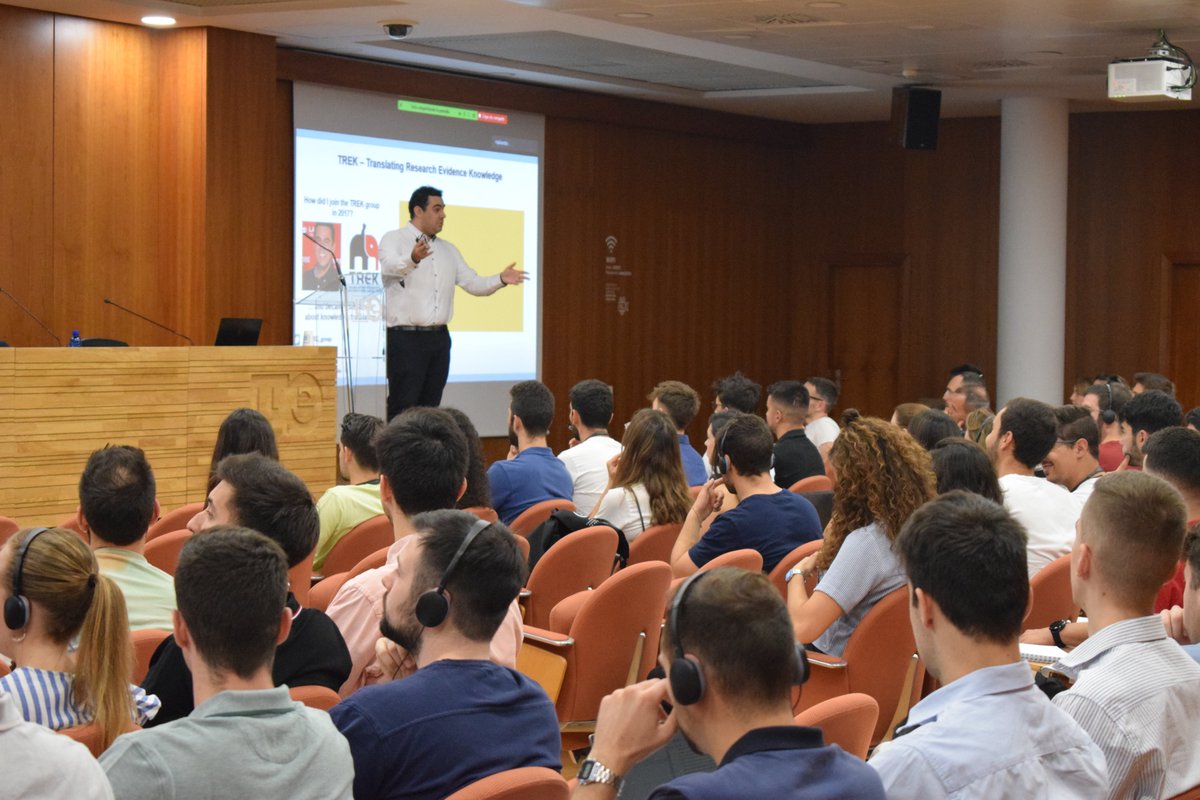 ADEITUV's tweet photo. 🧠ADEIT se convierte en el centro del aprendizaje de ejercicios de fisioterapia para su implementación en pacientes con dolor.
▶️Congreso Internacional de Ejercicio en Fisioterapia, organizado por @sefid_oficial, @UV_EG y @ADEITUV #CongresosADEIT
📌Comenzamos con @DrDanilo_Silva https://t.co/pj4BNcHhvb