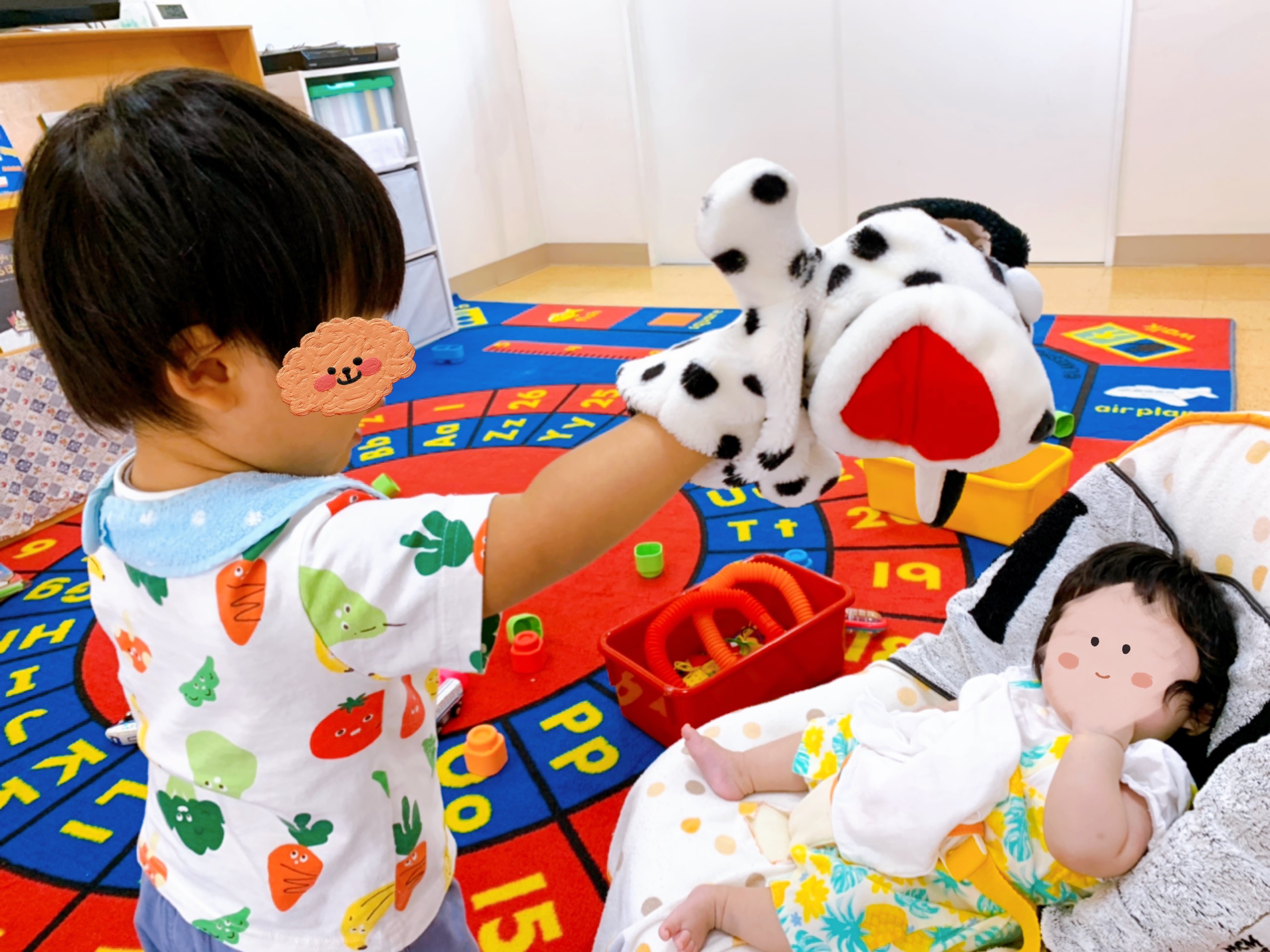 あう 新大阪淀川 パペット を使って赤ちゃんをあやしていると 赤ちゃんは興味津々 すると 1歳の男の子も真似っこして一緒にしてくれていました 異年齢との関り 新大阪保育 新大阪託児 T Co 39fseoruh1 Twitter