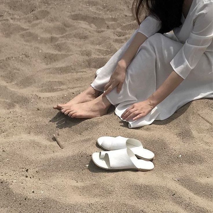 malusokay's tweet photo. Happy Friday! Wishing you a day filled with inner peace, relaxing thoughts, and moments of kindness. 💭🧘🏻‍♀️ https://t.co/vgGlsPTfWg