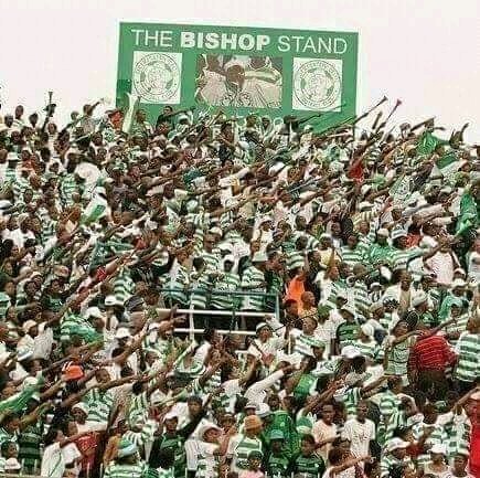 menzi_og's tweet photo. As South African football fans  we miss these seens to be honest
#siwelele
#kwamahlobo
#DSTVeKasiChampOfChamps 
#DstvKasiChampOfChamps https://t.co/QfVt4OOGkh